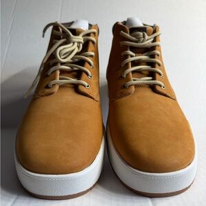 Timberland Men's Maple Grove Chukka Wheat Hiking Boots 11M Very Light